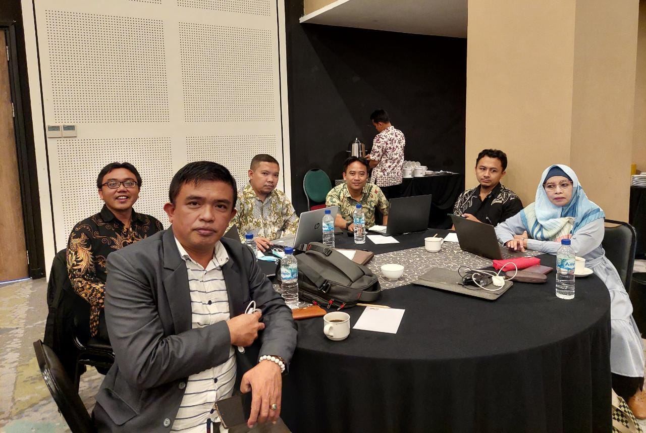 Menuju Kurikulum MBKM: Pengembangan Kurikulum Program Studi PGMI Berbasis MBKM